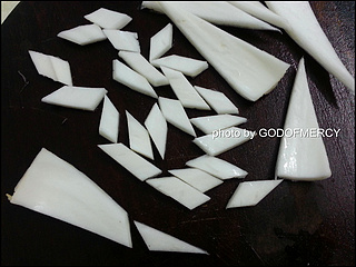 舌尖上的高考:舒缓压力<a href=/shicai/shucai/BaiCai/index.html target=_blank><u>白菜</u></a>炒肉片