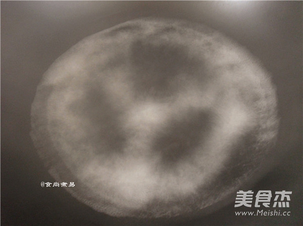 <a href=/shicai/guopin/GouQi/index.html target=_blank><u>枸杞</u></a>叶猪杂汤<a href=/shicai/mimian/HeFen/index.html target=_blank><u>河粉</u></a>的做法