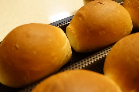 <a href=/shicai/guopin/YouZi/index.html target=_blank><u>柚子</u></a>小球<a href=/shicai/mimian/MianBao/index.html target=_blank><u>面包</u></a>的做法