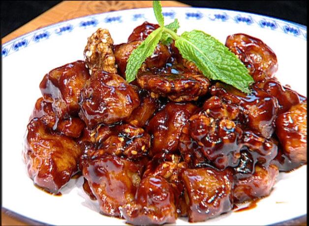 酱爆<a href=/shicai/guopin/Tao/index.html target=_blank><u>桃</u></a>仁鸭丁怎么做?