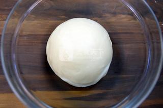 糖衣<a href=/shicai/mimian/NaiLao/index.html target=_blank><u>奶酪</u></a><a href=/shicai/guopin/CaoMei/index.html target=_blank><u>草莓</u></a>卷