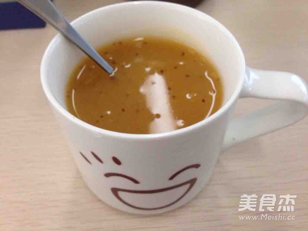 <a href=/shicai/shucai/YinEr/index.html target=_blank><u>银耳</u></a><a href=/shicai/guopin/GouQi/index.html target=_blank><u>枸杞</u></a>红<a href=/shicai/guopin/Zao/index.html target=_blank><u>枣</u></a>羹的做法