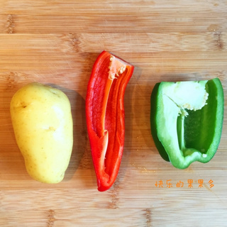 清炒<a href=/shicai/shucai/TuDou/index.html target=_blank><u>土豆</u></a>丝（微辣版）