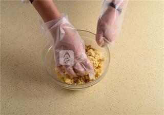 异常好吃的核<a href=/shicai/guopin/Tao/index.html target=_blank><u>桃</u></a>酥