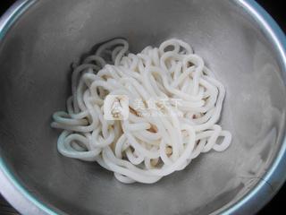 <a href=/shicai/rouqin/PeiGen/index.html target=_blank><u>培根</u></a>杂蔬炒乌冬面