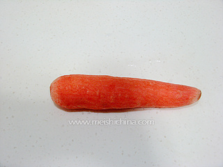 腔排<a href=/shicai/shucai/LianOu/index.html target=_blank><u>莲<a href=/shicai/shucai/Ou/index.html target=_blank><u>藕</u></a></u></a>养生汤