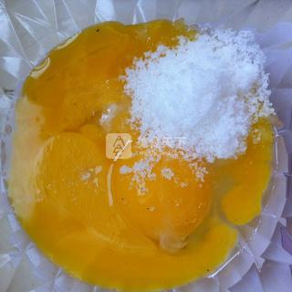 <a href=/shicai/mimian/QiaoKeLi/index.html target=_blank><u>巧克力</u></a>蛋糕