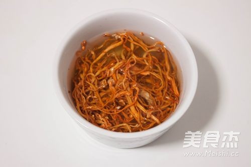 #苏泊尔#虫草<a href=/shicai/mimian/YuMi/index.html target=_blank><u>玉米</u></a><a href=/shicai/rouqin/PaiGu/index.html target=_blank><u>排骨</u></a>汤的做法