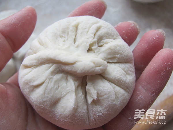 烟熏味烧肉包的做法