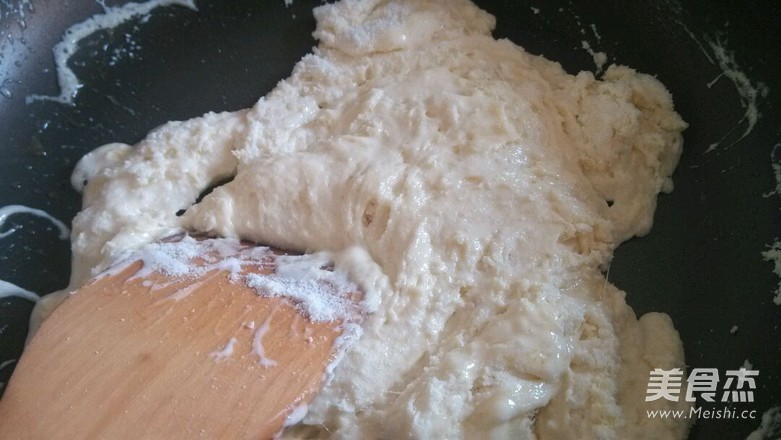 <a href=/shicai/guopin/HuaSheng/index.html target=_blank><u>花生</u></a>牛轧糖的做法