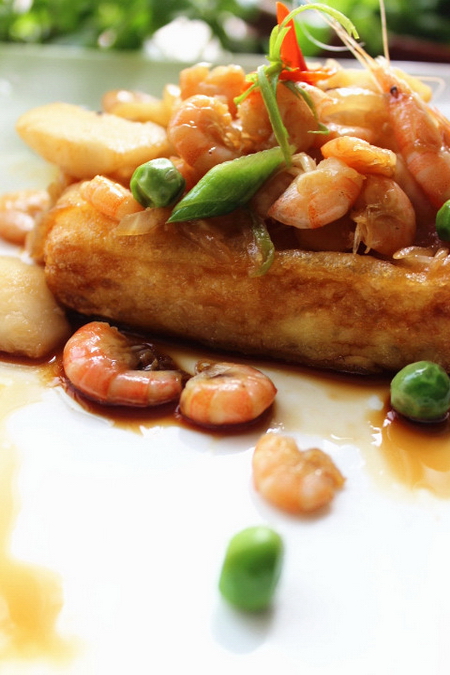 金砖焗<a href=/shicai/mimian/DouFu/index.html target=_blank><u>豆腐</u></a>的做法