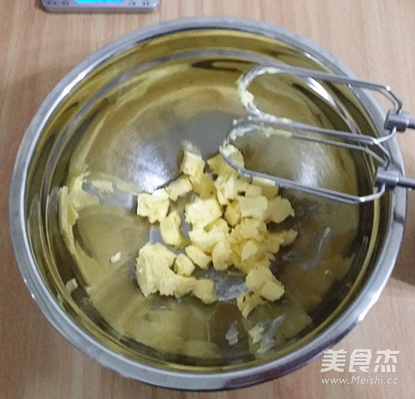 <a href=/shicai/guopin/ManYueMei/index.html target=_blank><u>蔓越莓</u></a>饼干的做法