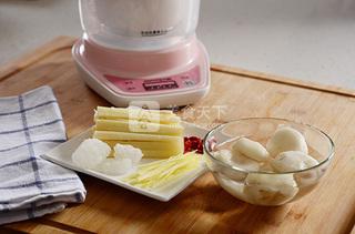 <a href=/shicai/guopin/GanZhe/index.html target=_blank><u>甘蔗</u></a>马蹄水