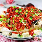 剁椒鱼头豆腐
