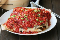 湘味第一菜:剁椒鱼头的做法