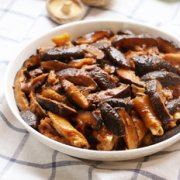 香菇蒸滑鸡的做法