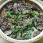 冬菇牛肉煲仔饭的做法