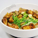 干锅瓦块鱼的做法