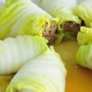 娃娃菜香菇肉卷的做法