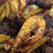 干锅排骨虾的做法