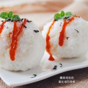 蘑菇鸡饭团的做法