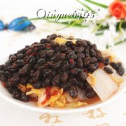 辣白菜拌纳豆的做法