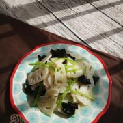 凉拌莲藕黑木耳的做法