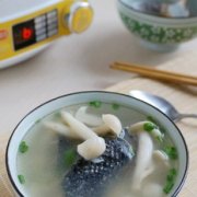 #感恩节#蟹味菇乌鸡汤的做法