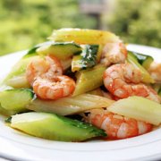【虾仁炒黄瓜的做法】虾仁炒黄瓜的营养价值_虾仁炒黄瓜的食用禁忌