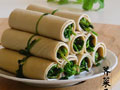 荠菜豆皮卷的做法