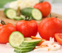 【西红柿黄瓜炒鸡蛋的做法】西红柿黄瓜炒鸡蛋的营养价值_西红柿黄瓜