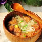 金针豆芽圆子汤的做法