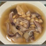 腐竹莲子猪肚汤