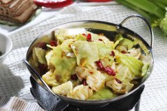 干锅手撕包菜的做法大全