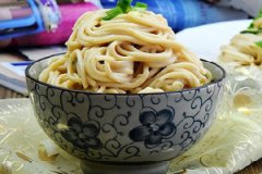 花生酱拌面的做法