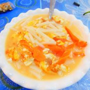 西红柿鸡蛋年糕汤的做法