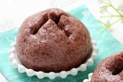 栗子葡萄干核桃仁酸奶黑米馒头