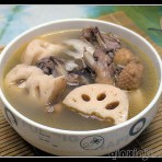 莲藕老鸭汤的做法