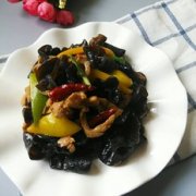 木耳炒肉丝的做法
