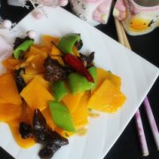 青椒木耳南瓜片的做法