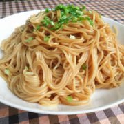 葱油拌面的做法