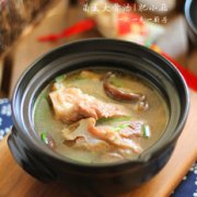 菌菇大骨汤的做法