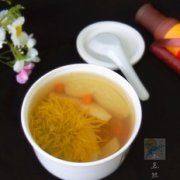 菊花雪梨茶的做法