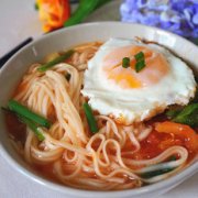 番茄鸡蛋面的做法